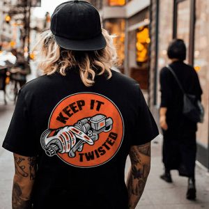 Keep it twisted designer men's fashion t-shirt